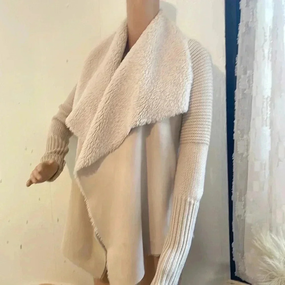 John & Jenn Sweater cardigan size XS - Picture 5 of 12